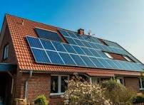 Investir em energia solar valoriza imóveis em até 10% e gera empregos